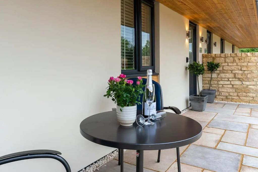 Rose Barn - Luxury Barn Accommodation In The Cotswolds Gretton  외부 사진